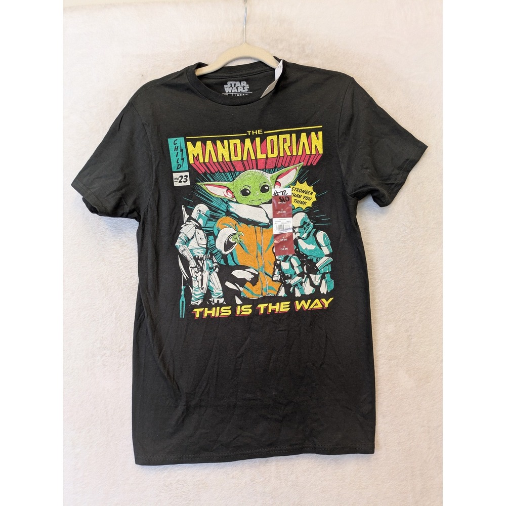 NEW Mad Engine‎ T-Shirt Women's S Black Star Wars The Mandalorian Grogu Graphic